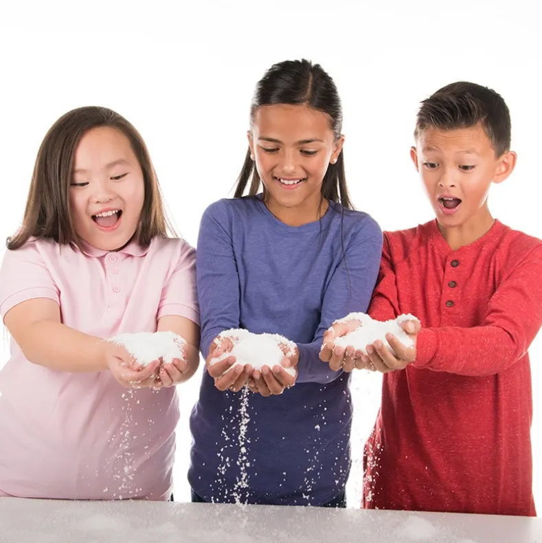 Amazing Super Snow Powder-Make Up to 6 Gallons of Snow Indoors or Outdoors