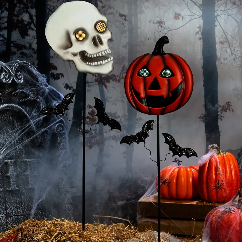 Halloween Stake Animated Jack-O'-Lantern or Skull