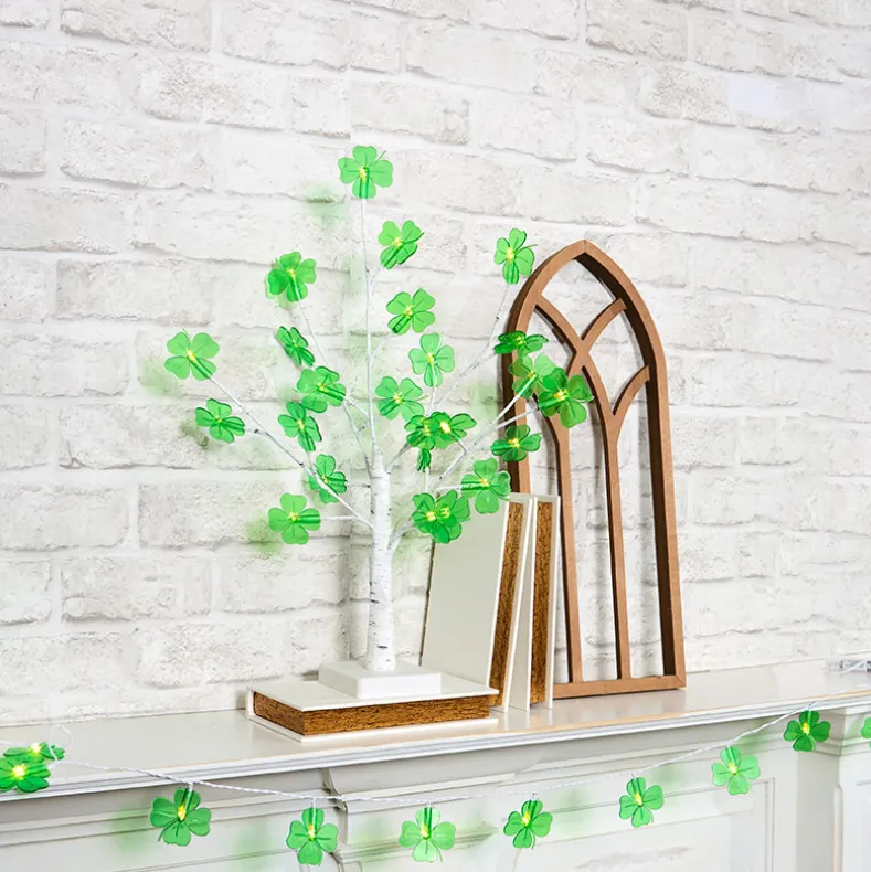 St Patrick's Lighted Green Shamrock Garland - Battery Operated